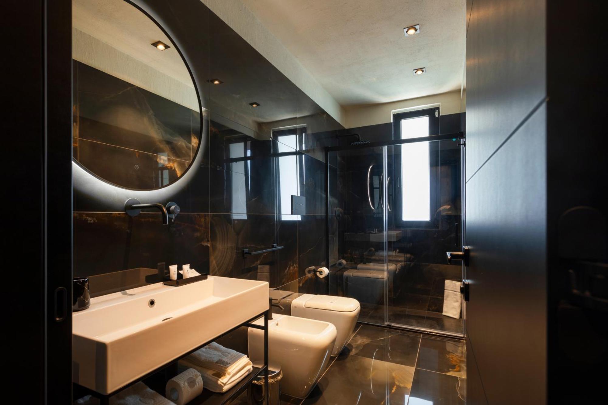 Etrus - Boutique Room & Rooftop ปอนเตกัญญาโน ภายนอก รูปภาพ